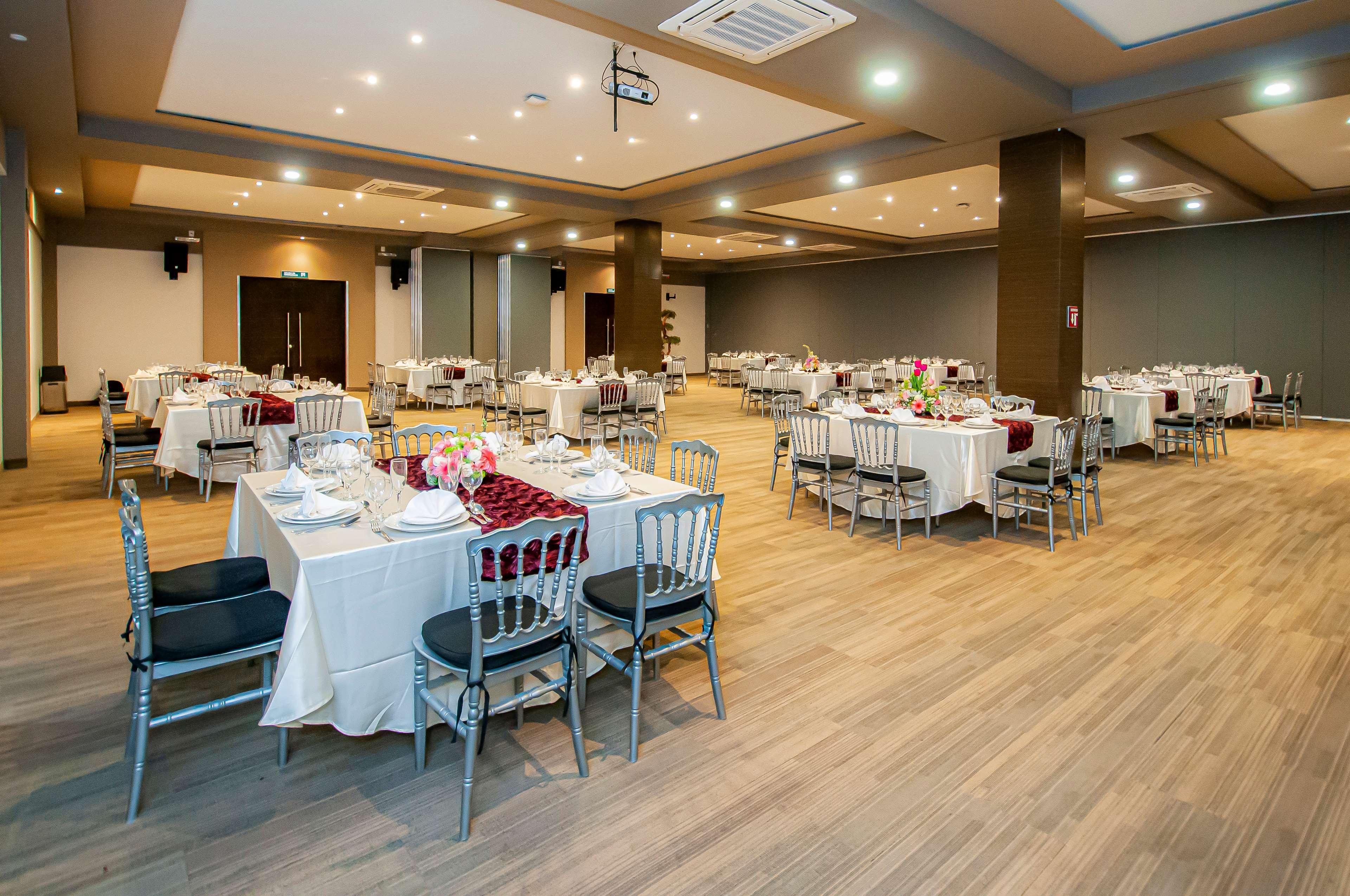Best Western Oak Meadows Inn Сент-Хеленс Экстерьер фото