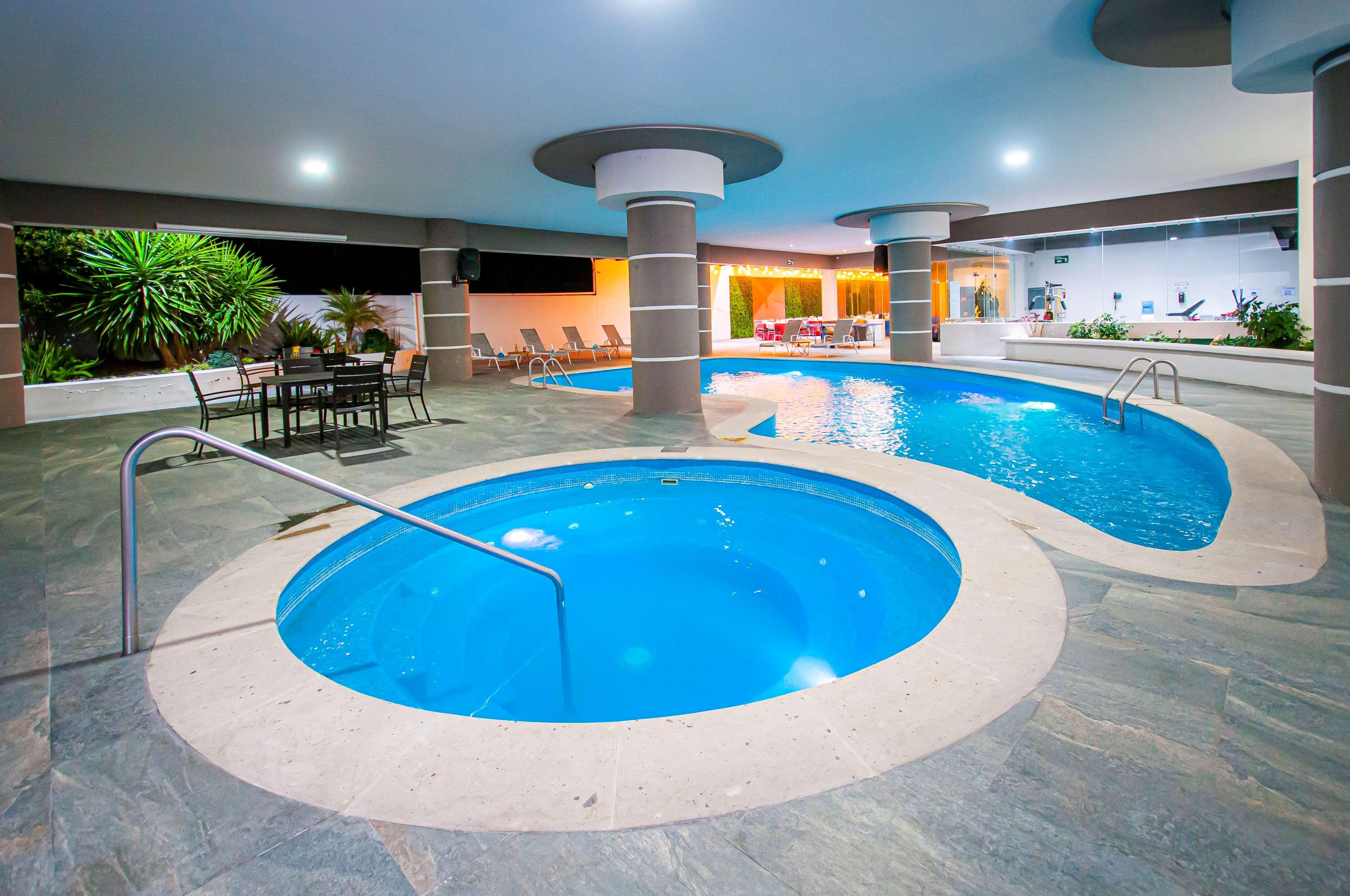 Best Western Oak Meadows Inn Сент-Хеленс Экстерьер фото