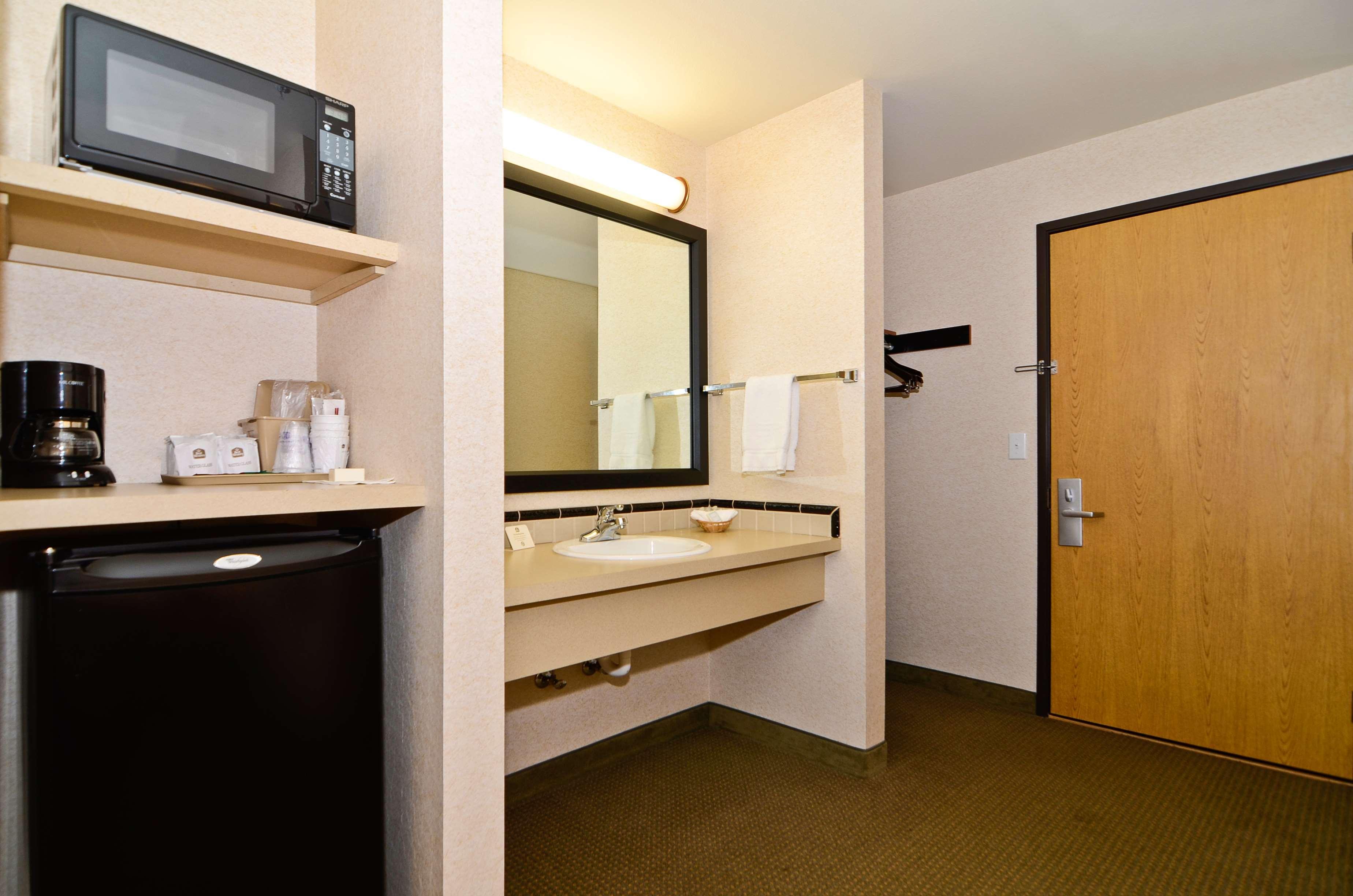 Best Western Oak Meadows Inn Сент-Хеленс Экстерьер фото