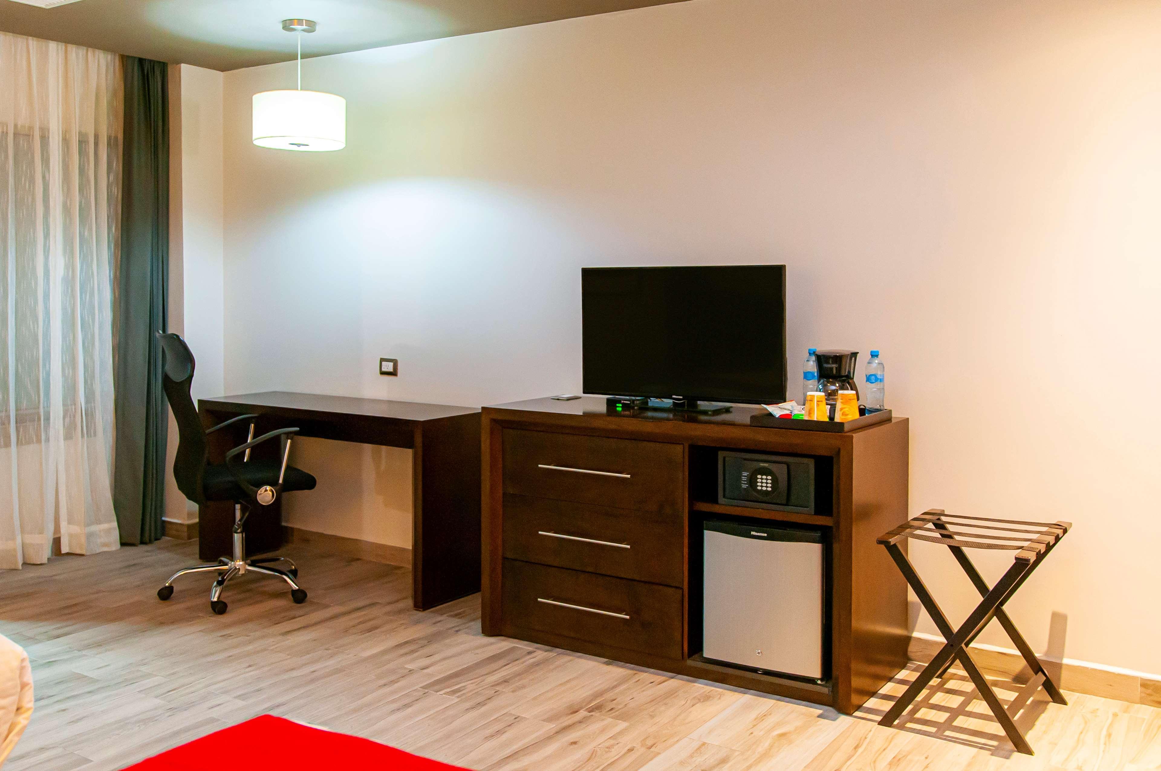 Best Western Oak Meadows Inn Сент-Хеленс Экстерьер фото